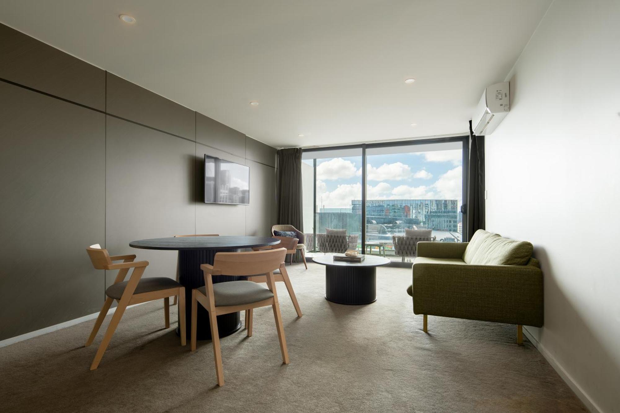 Quest On Hobson Serviced Apartments Оукланд Екстериор снимка
