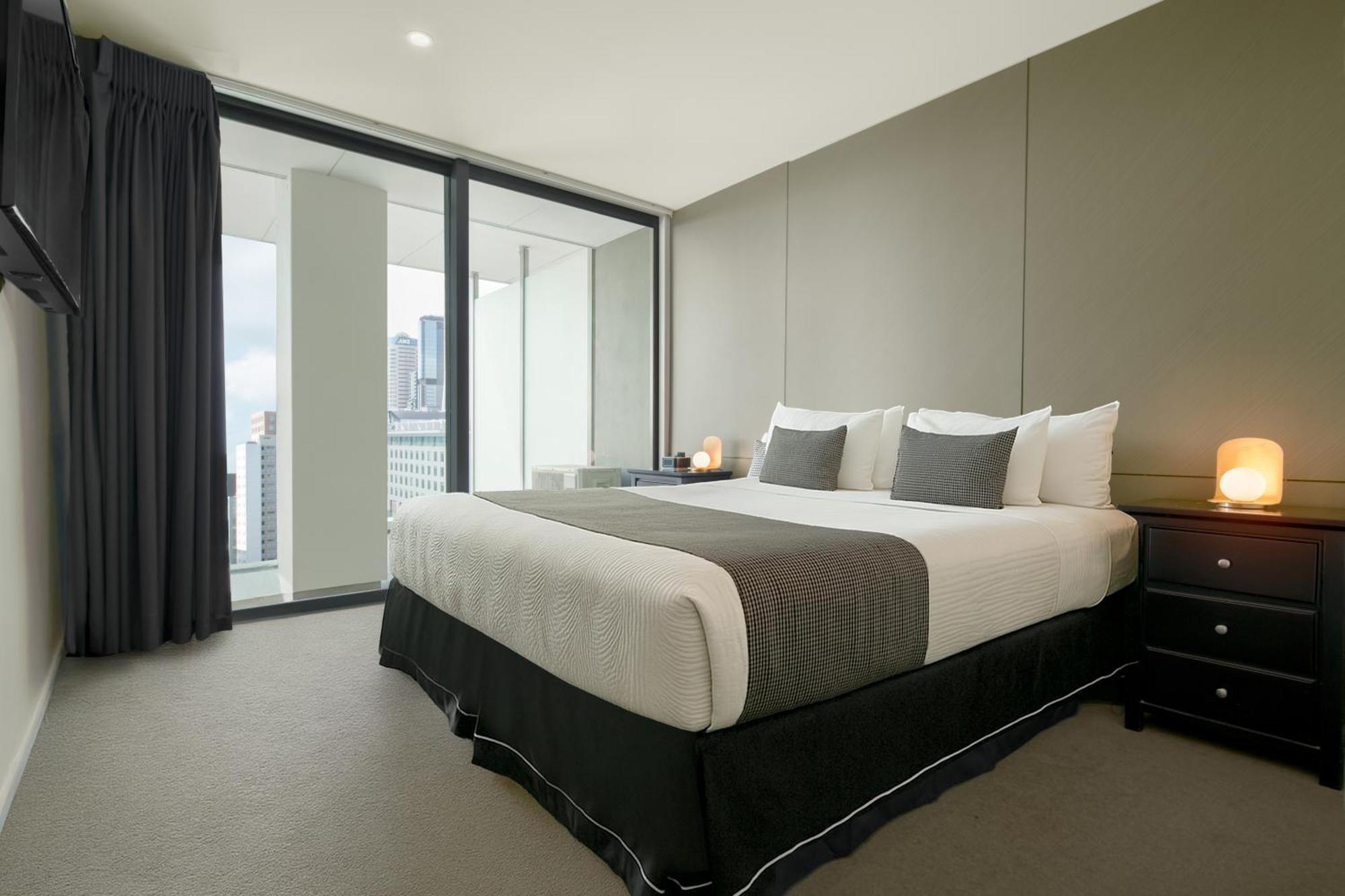 Quest On Hobson Serviced Apartments Оукланд Екстериор снимка