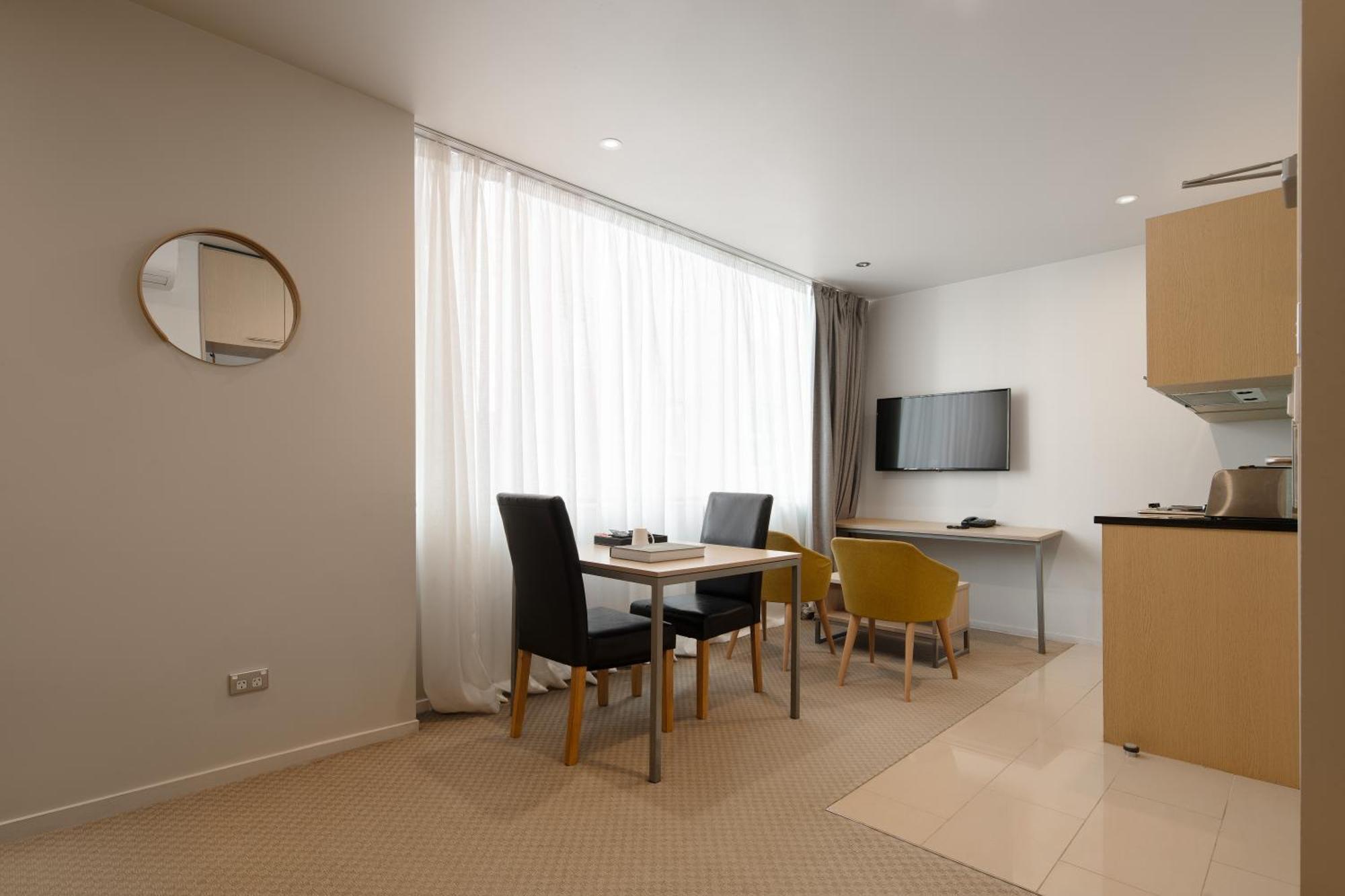 Quest On Hobson Serviced Apartments Оукланд Екстериор снимка